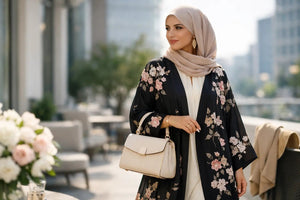 Florale Abaya Looks stilvoll kombinieren