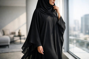Wie sitzt eine Abaya? So fällt sie elegant