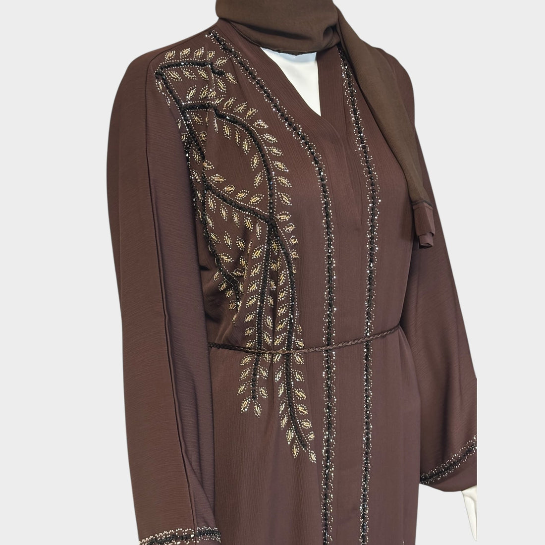 Elegante Abaya in Schokoladenbraun mit filigraner Stickerei - Abaya Couture