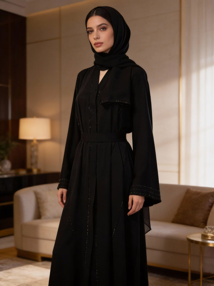 Elegante Abaya in Schwarz mit glamourösen Akzenten - Abaya Couture