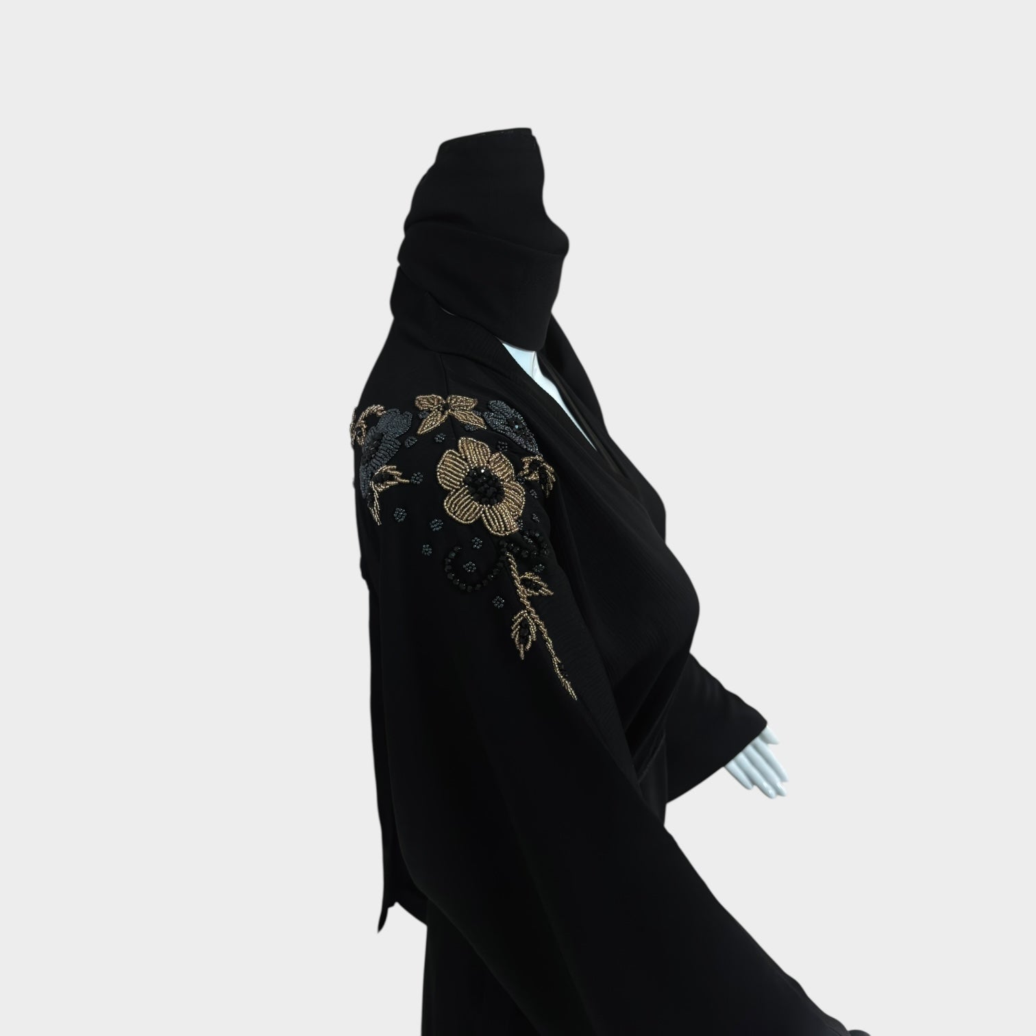 Elegante Abaya in Schwarz mit kunstvoller floralem Stickerei - Abaya Couture