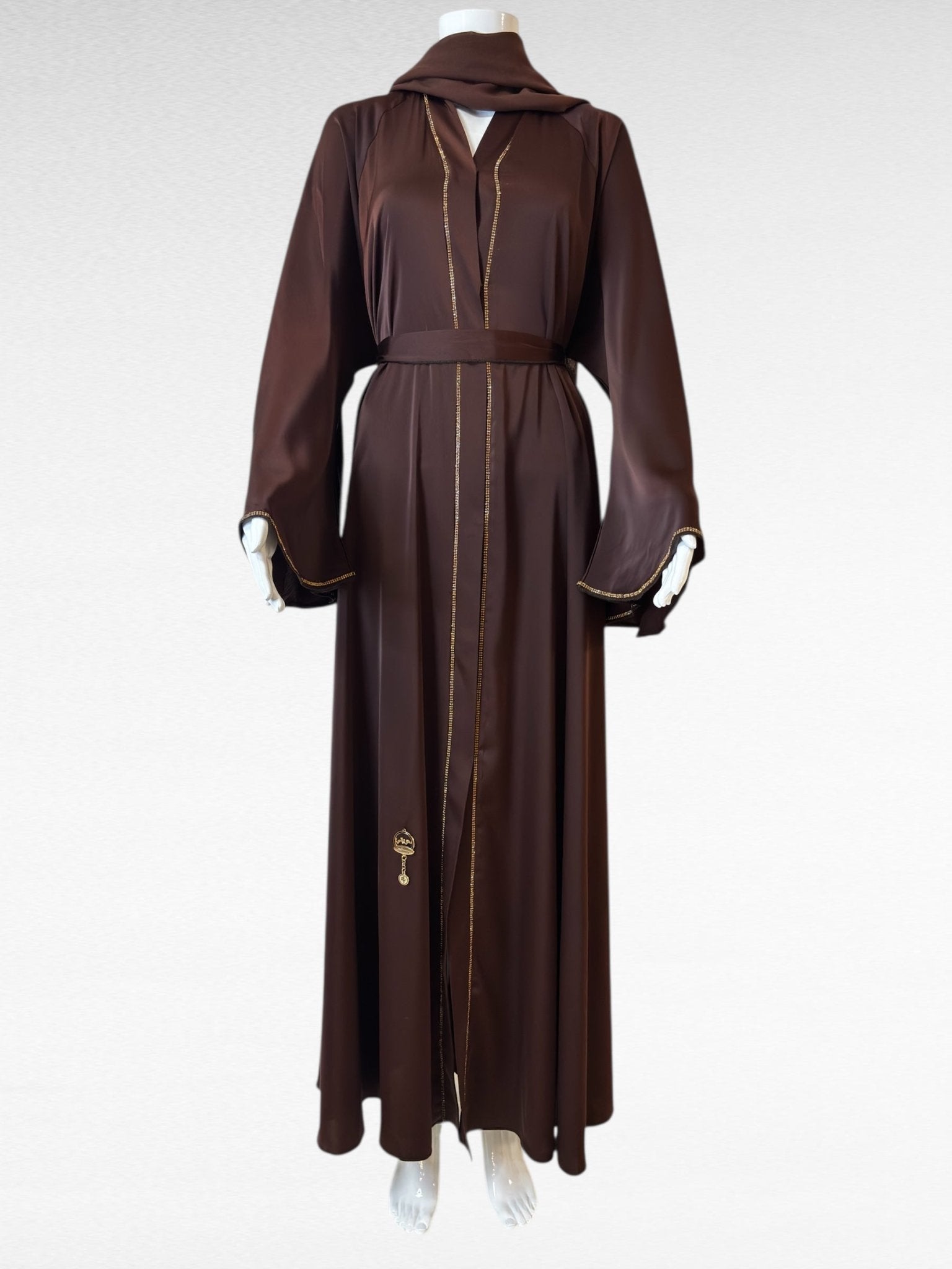 Elegante braune Abaya mit plissiertem Rücken - Abaya Couture