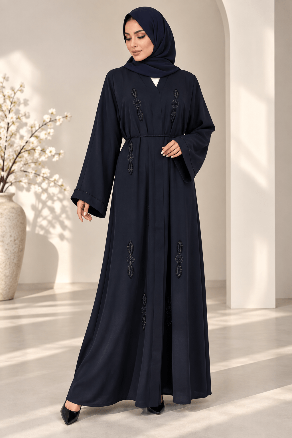 Elegante Marine-Abaya mit Perlenapplikationen - Abaya Couture