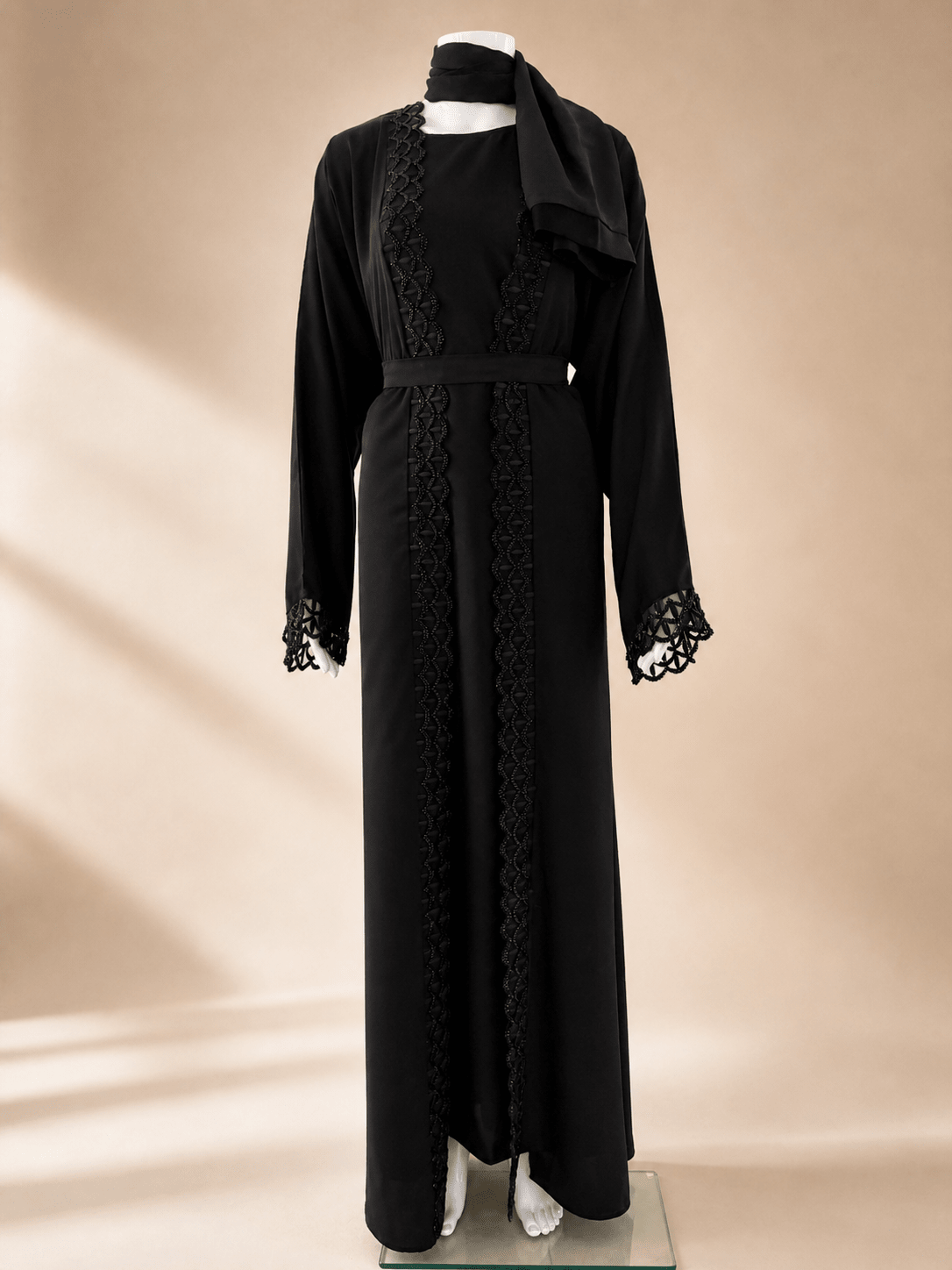 Elegante Zweiteilige Schwarze Abaya mit Hijab und Gürtel - Abaya Couture