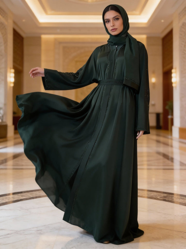 Elegante Abaya mit feinen Verzierungen in tiefem grün - Abaya Couture