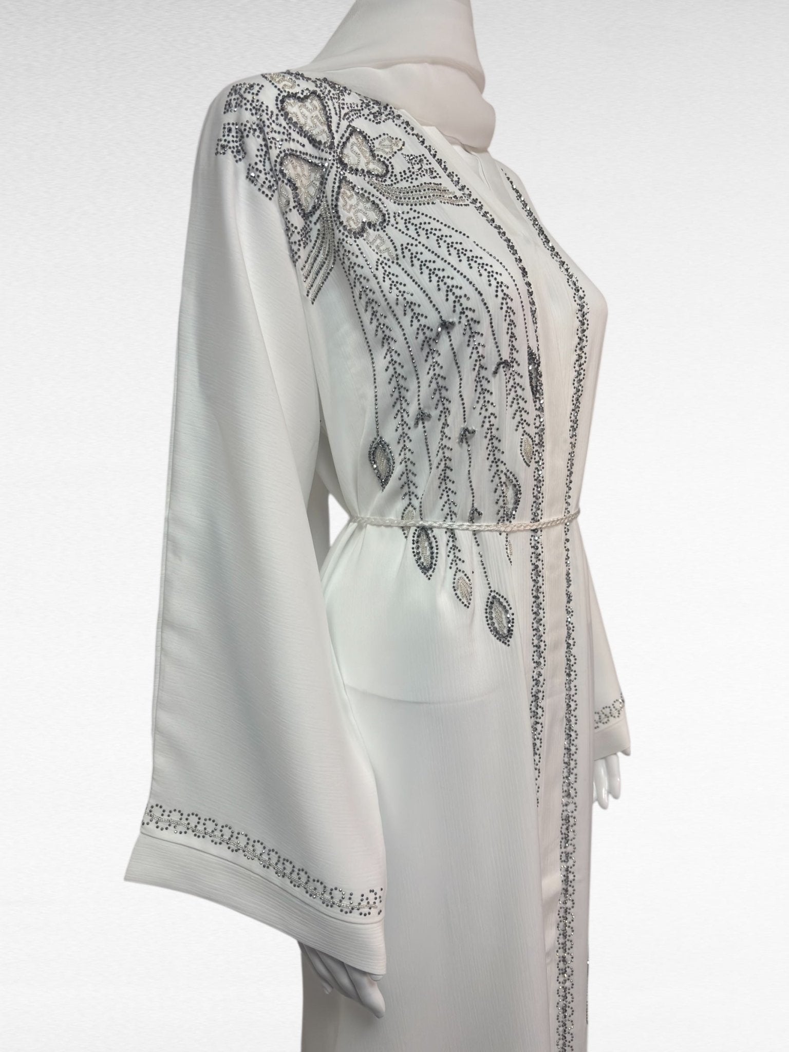 Luxuriöse Abaya in strahlendem Weiß - Abaya Couture