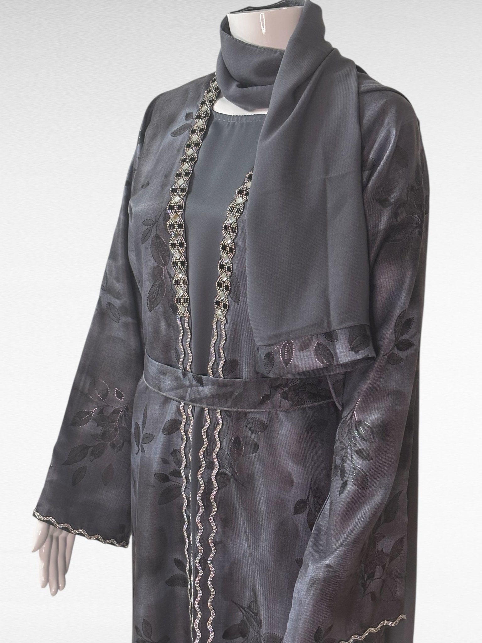 Luxuriöse Grau - Schwarze Abaya mit Blütenmuster - Abaya Couture