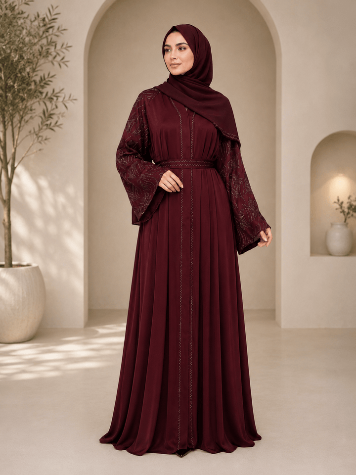 Luxus - Bordeaux Abaya mit goldenen Perlendetails - Abaya Couture