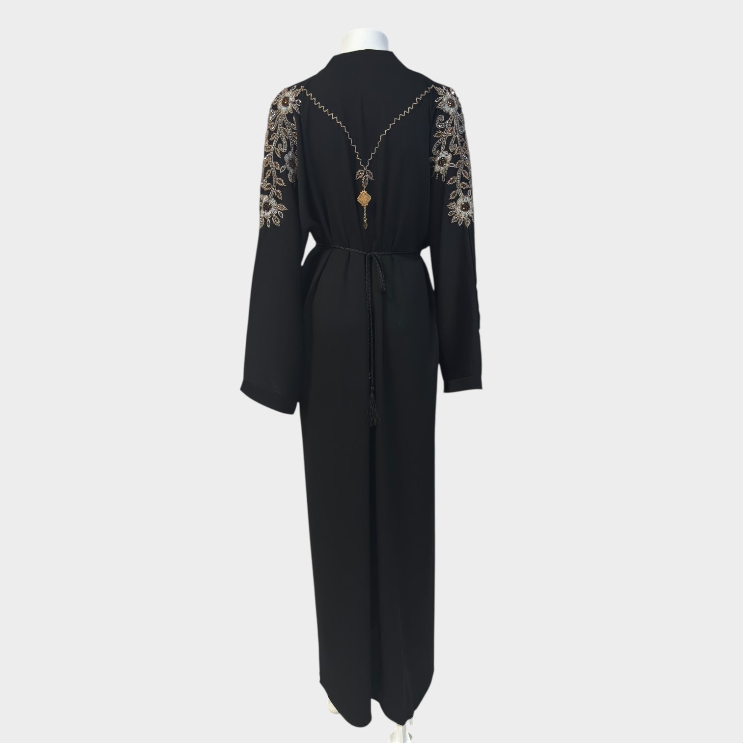 Schwarze Abaya mit goldener Blumenstickerei - Abaya Couture