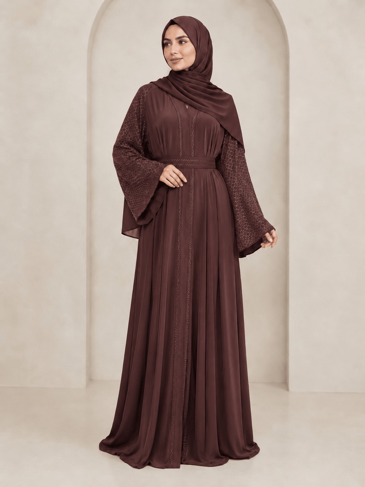 Stilvolle Abaya mit kunstvollen Ärmeln - Abaya Couture